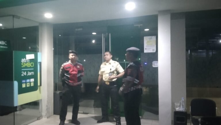 Patroli Dialogis Malam Hari Polres Ciamis di Objek Vital Perbankan, Wujud Peran Aktif Kepolisian Cegah Kriminalitas