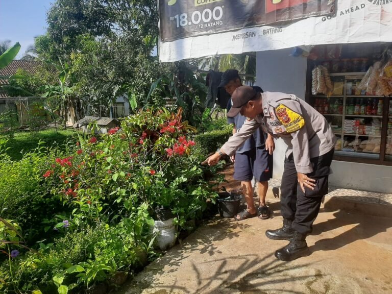 Perkuat Sinergitas, Polsek Cikoneng Polres Ciamis Koorkom Kamtibmas ke Warga Kadupugur