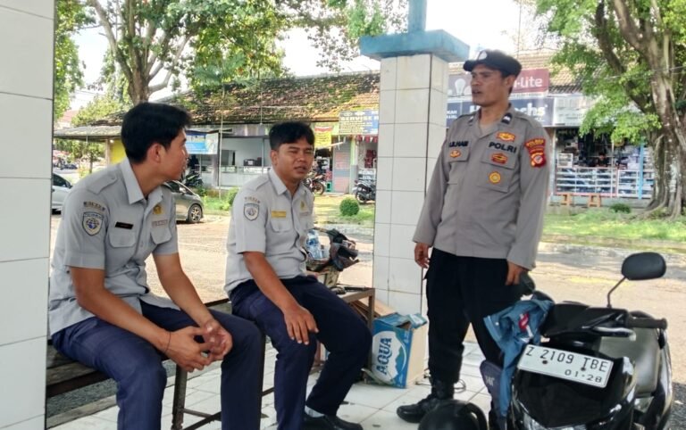 Cipkon Kamtibmas, Polsek Ciamis Datangi dan Koorkom ke Petugas Dishuh Terminal Ciamis