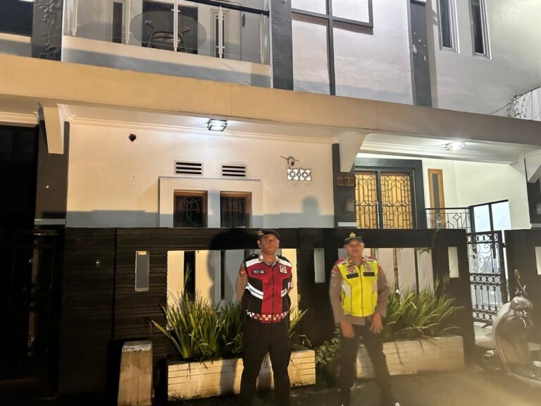 Patroli Biru Sat Samapta Polres Ciamis di Lembur Balong, Antisipasi C3 dan Pengawasan Rumah Kosong