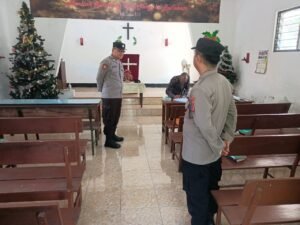 Polsek Cisaga Laksanakan Pengamanan Kebaktian, Wujudkan Peran Kepolisian Jaga Toleransi dan Kamtibmas