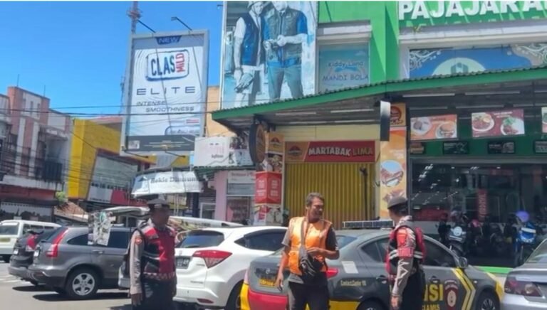 Sat Samapta Polres Ciamis Intensifkan Himbauan Kamtibmas di Pusat Keramaian, Wujud Nyata Pelayanan Kepolisian kepada Masyarakat