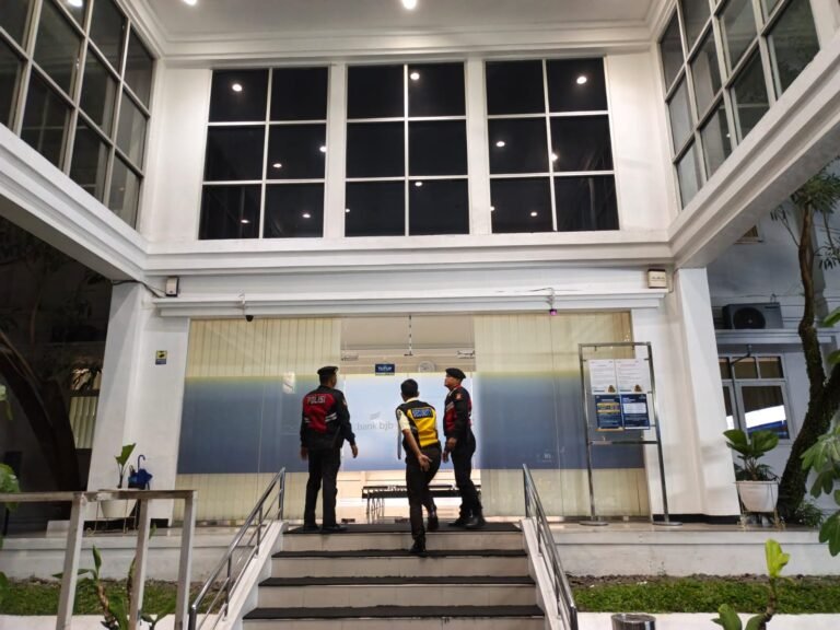 Patroli Biru Sat Samapta Polres Ciamis Tingkatkan Pengamanan Objek Vital di Wilayah Perbankan
