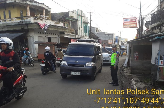 Giat Pengaturan Lalu Lintas Sore Hari, Di Wilayah Hukum Polsek