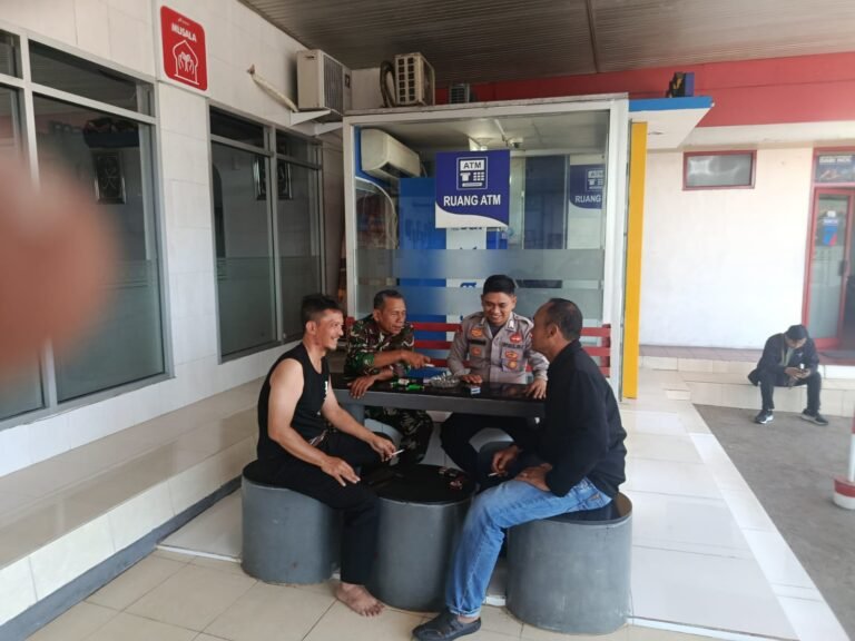 Perkuat Sinergitas, Polsek Cikoneng Koorkom Kamtibmas Datangi Tokoh di Desa Margaluyu