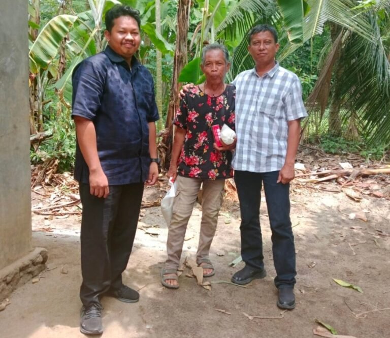 Satres Narkoba Batu Bara Gelar Jumat Berkah Salurkan Bantuan dan Edukasi Bahaya Narkoba