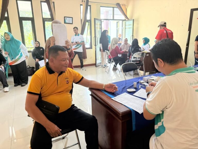 Perkuat Sinergitas, Polsek Cisaga Hadiri Acara Halal Bi Halal dan Senam Bersama Tingkat Kecamatan