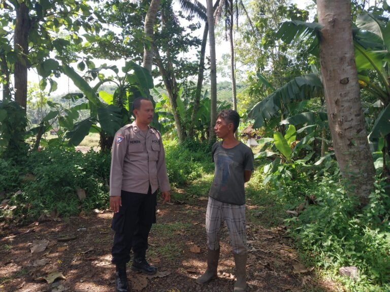 Perkuat Sinergitas, Polsek Cimaragas Masifkan Patroli dan Koorkom Kamtibmas ke Warga Tunggalrahayu