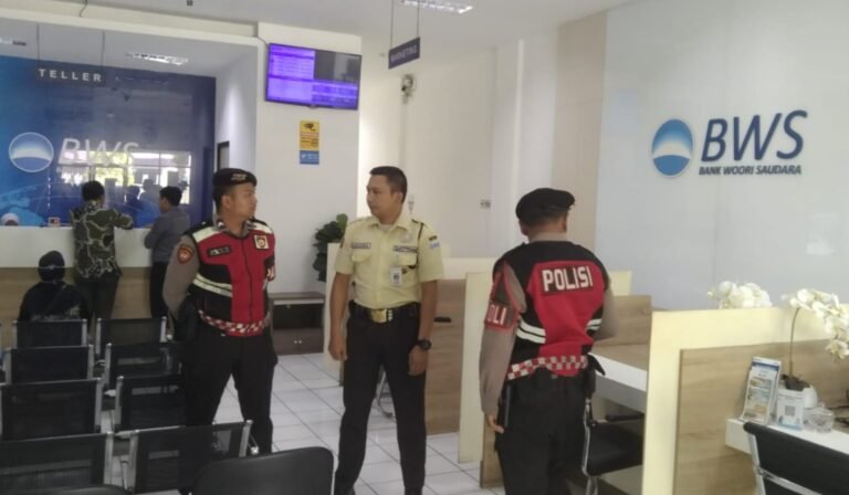 Polsek Cimaragas Intensifkan Sambang Warga, Perkuat Kamtibmas di Wilayah Cimaragas