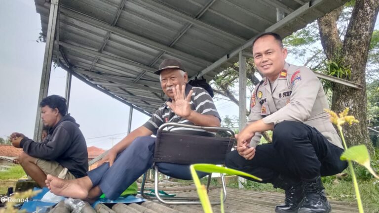 Perkuat Sinergitas, Polsek Cikoneng Koorkom Kamtibmas ke Tokoh di Desa Cikoneng