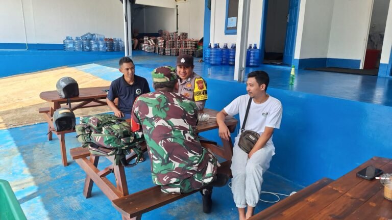 Perkuat Sinergitas, Polsek Sukadana Polres Ciamis Koorkom ke Dapur MBG Dusun Girang