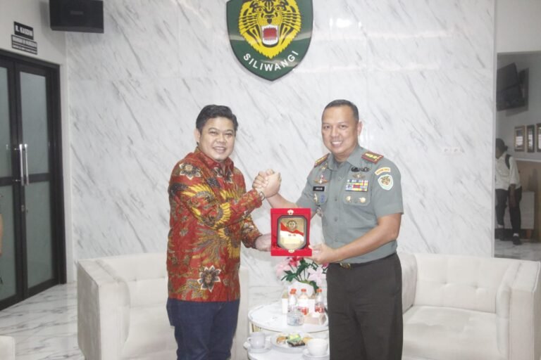 Kunjungan Kerja dan Silaturahmi Anggota DPR RI Komisi I di Makodim 0612/TsmSenin 27 april 2026