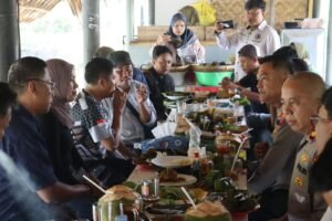 Silaturahmi Kapolres Ciamis dengan Ketua KSPSI dan Awak Media Jelang May Day 2026