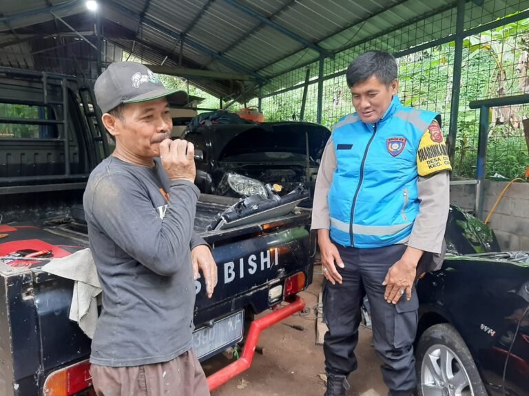Polsek Cipaku Gencarkan Sambang Warga, Dorong Ketahanan Pangan dan Jaga Kamtibmas Tetap Kondusif