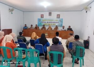 Dukung Program Pemerintah, Polsek Cimaragas Ikuti Rembug Stunting di Desa Raksabaya