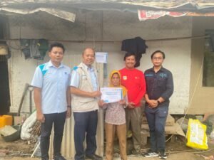 Maknai Hari Buruh dengan Kepedulian, PLN Tasikmalaya Melalui YBM PLN Hadir Ringankan Beban Korban Musibah