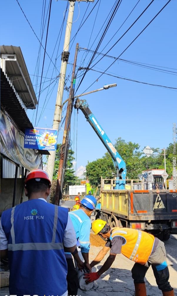 Bus Tabrak Tiang Listrik, PLN Ciamis Lakukan Pemadaman Darurat Sore Ini