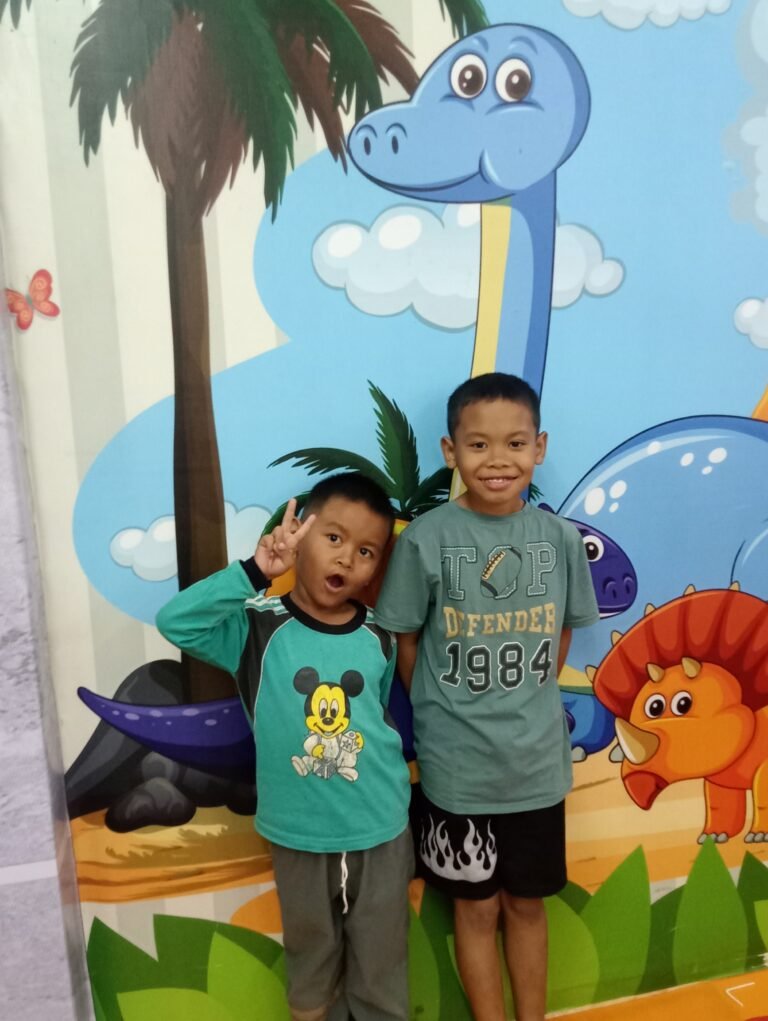 Kisah Inspiratif: Keringet Ayah Guna Menjaga Masa Depan Anak”Nya Rava dan Ahdavian