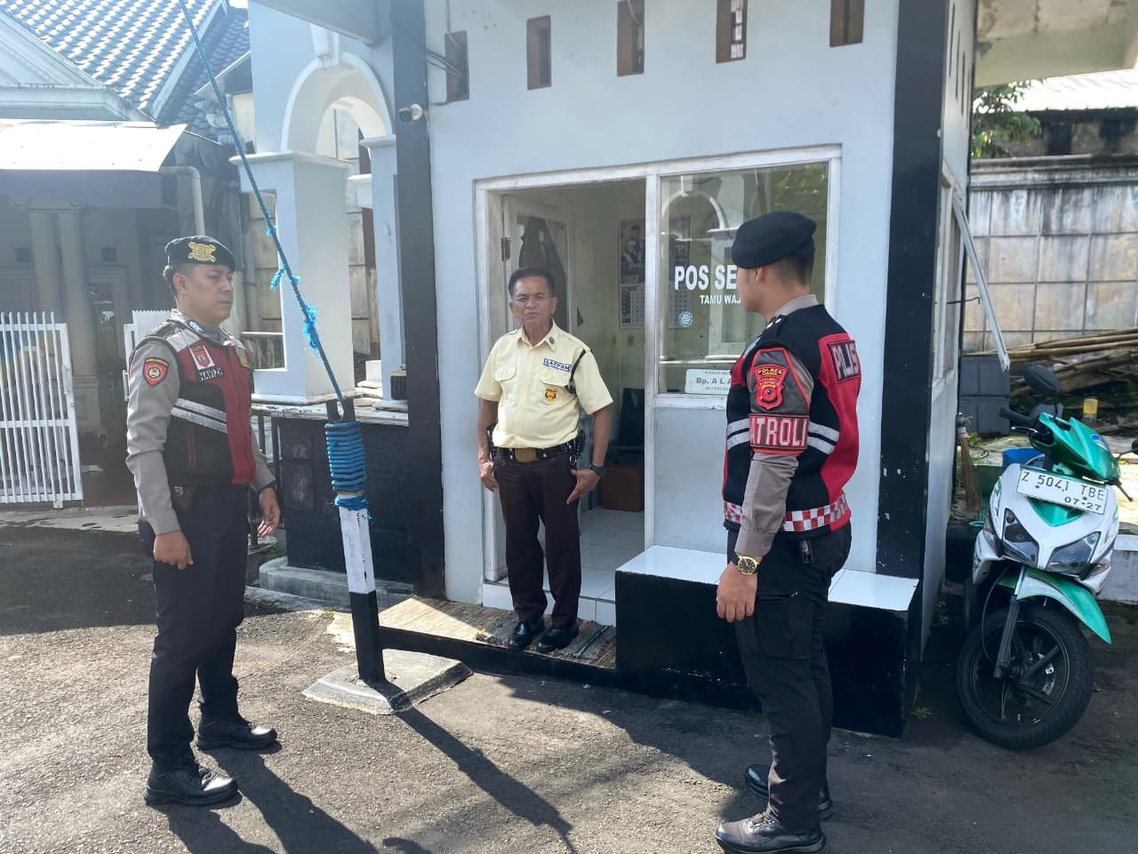 Patroli Dialogis Sat Samapta Polres Ciamis Tingkatkan Keamanan di Perumahan Saphire Ciamis