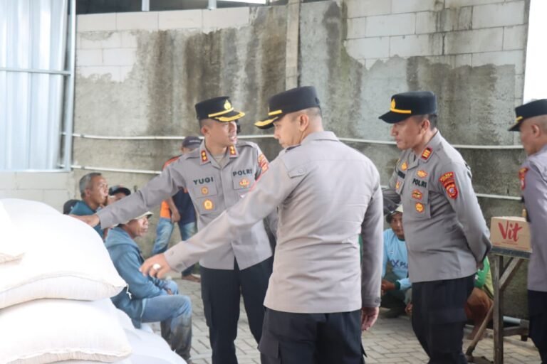 Kapolres Garut Pimpin Penanaman Jagung di Leles, Wujud Nyata Dukung Swasembada Pangan 2026