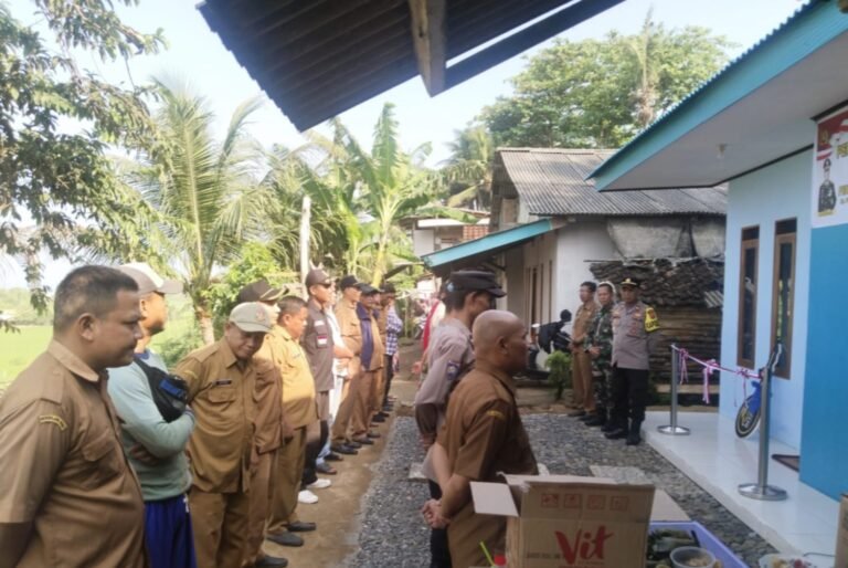 Wujud Kepedulian Polri, Polres Garut Resmikan Rumah Layak Huni untuk Warga Caringin