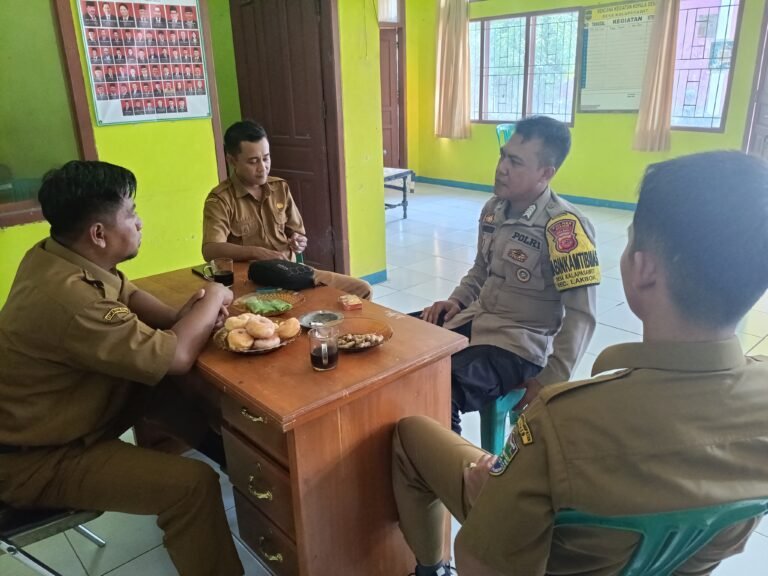 Perkuat Sinergitas, Polsek Lakbok Polres Ciamis Koorkom Kamtibmas Bersama Perangkat Desa Kalapasawit