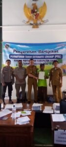 Polsek Cikoneng Polres Ciamis, Monitoring Penyerahan Sertifikat PTSL di Desa Gunungcupu