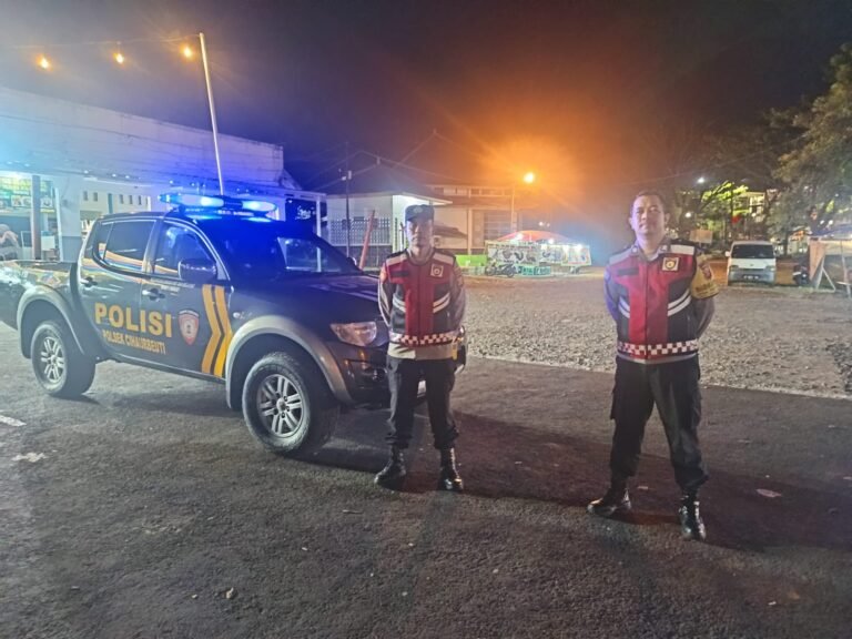 Polsek Lakbok Tingkatkan Giat Preemtif dan Pembinaan Satkamling untuk Jaga Kondusifitas Malam Libur