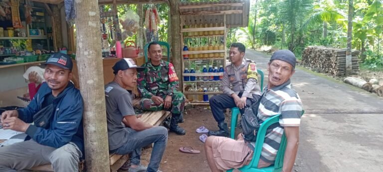 Perkuat Sinergitas, Polsek Cijeungjing Koorkom Kamtibmas Bersama Warga Desa Karangkamulyan