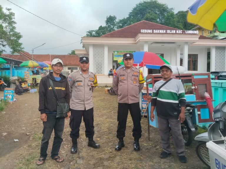 Cipkon Kamtibmas, Dua Personel Polsek Kawali Intens Patroli KRYD Temui Warga Saat Siang