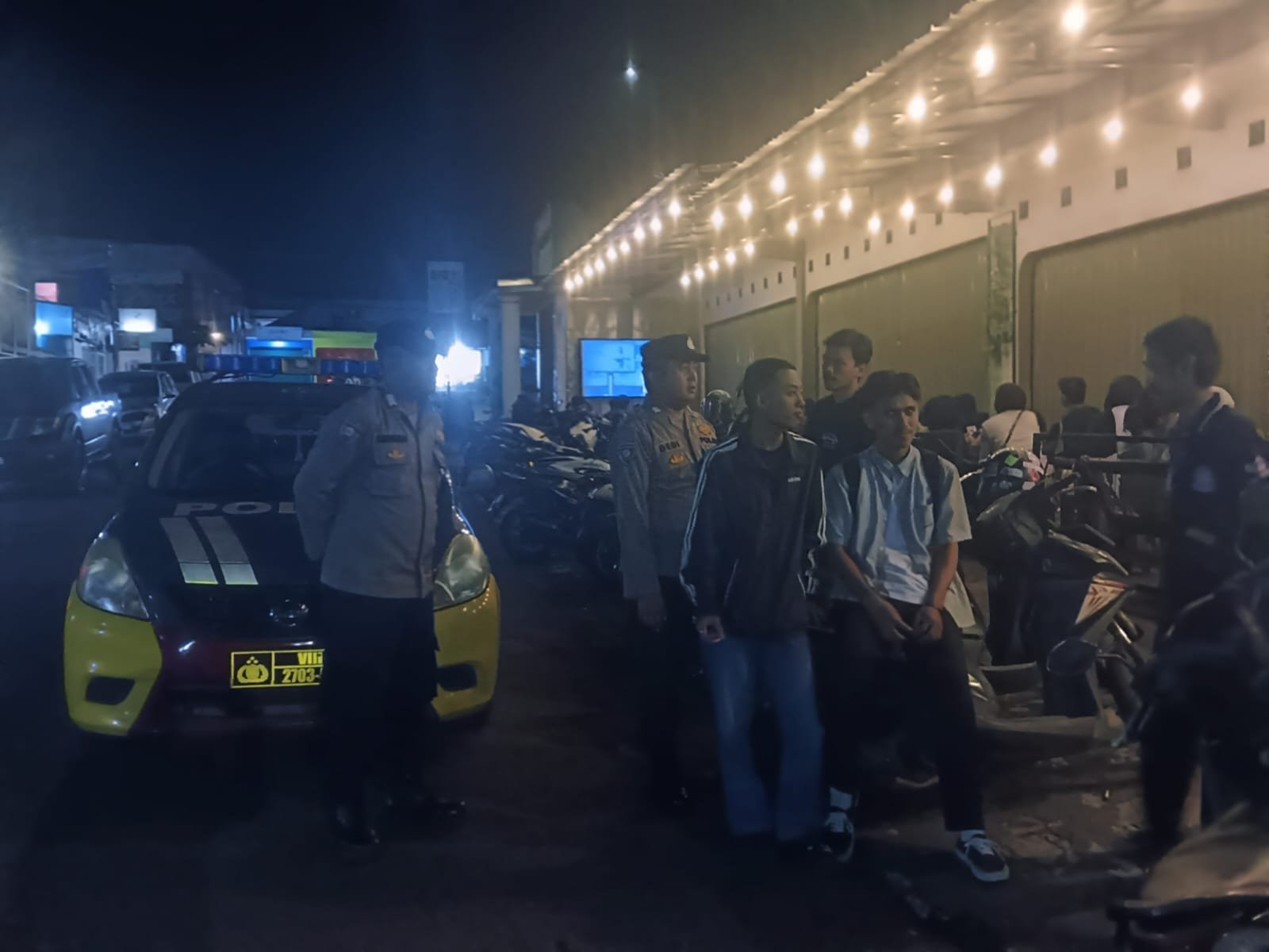 Polsek Kawali Gencarkan Patroli Mobile Amankan Nobar Persib Bandung Guna Antisipasi Euforia Berlebihan dan Jaga Kamtibmas