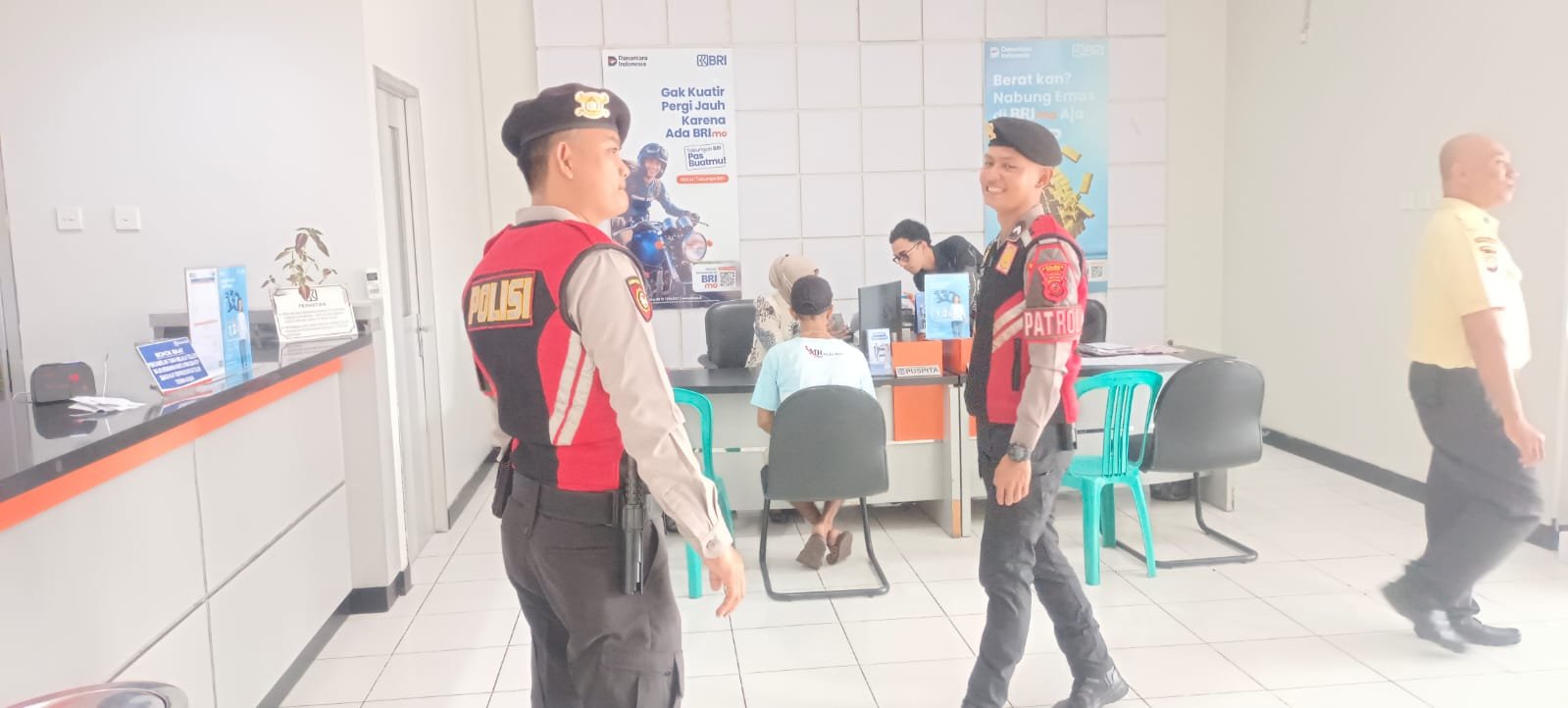 Sat Samapta Polres Ciamis Tingkatkan Patroli Dialogis di Area Perbankan Demi Ciptakan Rasa Aman
