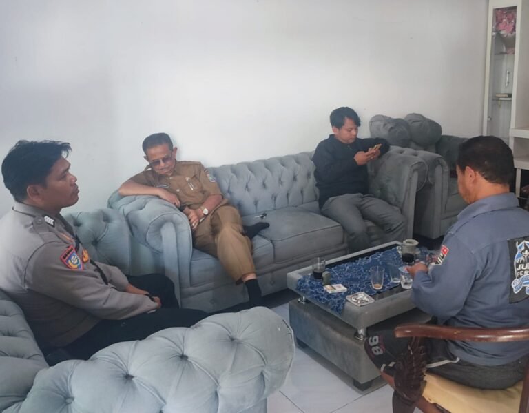 Polri Aktif Jaga Kamtibmas Desa, Bhabinkamtibmas Polsek Panjalu Perkuat Sinergitas dengan Pemerintah dan Warga