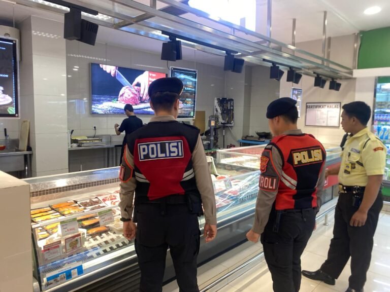Sat Samapta Polres Ciamis Pantau Harga dan Ketersediaan Bahan Pokok, Pastikan Stok Aman