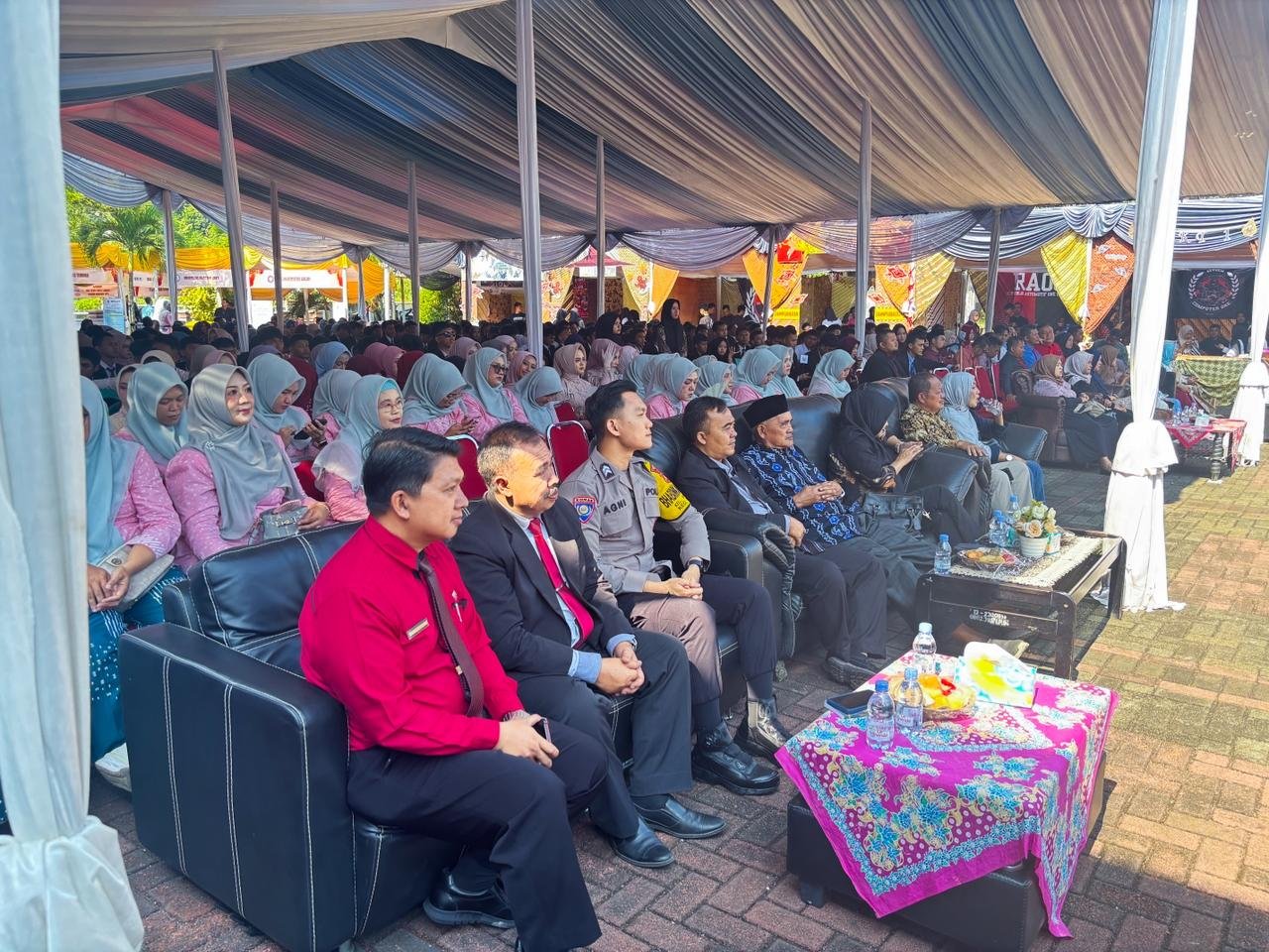 Polsek Ciamis Polres Ciamis Hadiri Kegiatan Pelepasan Siswa Kelas XII SMK Negeri 2 Ciamis