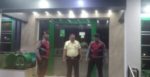 Patroli Dialogis Sat Samapta Polres Ciamis, Polisi Tingkatkan Pengamanan Objek Vital pada Dini Hari