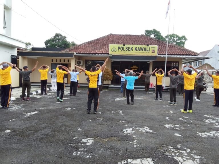 Sinergitas Tiga Pilar di Kawali Semakin Solid, Polsek Kawali Gelar Olahraga Bersama untuk Perkuat Kebersamaan