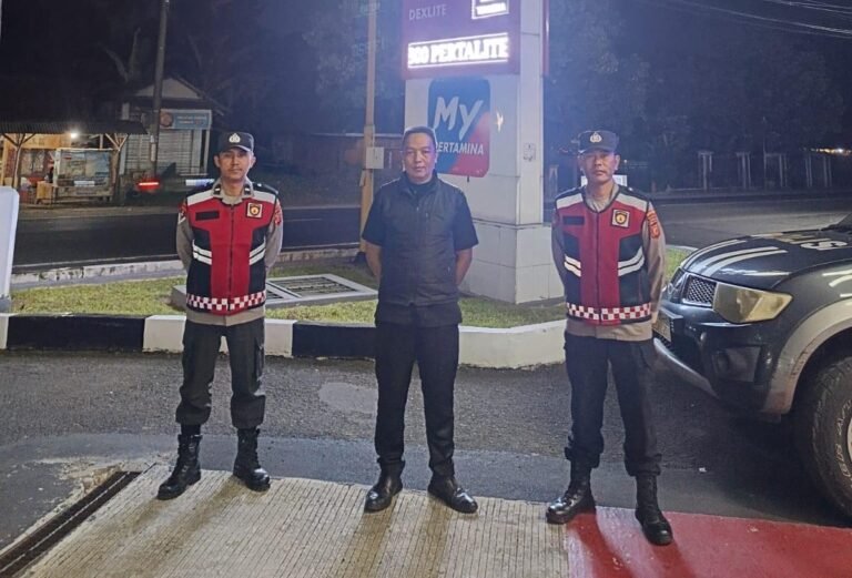 Polsek Cihaurbeuti Gencarkan Patroli Blue Light Malam Hari Guna Meminimalisir Kriminalitas C3 dan Menjaga Kondusifitas Wilayah