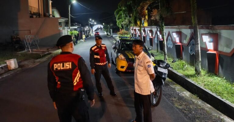Patroli Dialogis Sat Samapta Polres Ciamis Perkuat Keamanan Malam Hari, Hadirkan Rasa Aman bagi Warga Perumahan Jati Indah