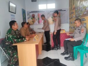 Polsek Rancah Dampingi Tim Penilai Lomba Tiga Pilar Dan Pos Kamling di Desa Rancah