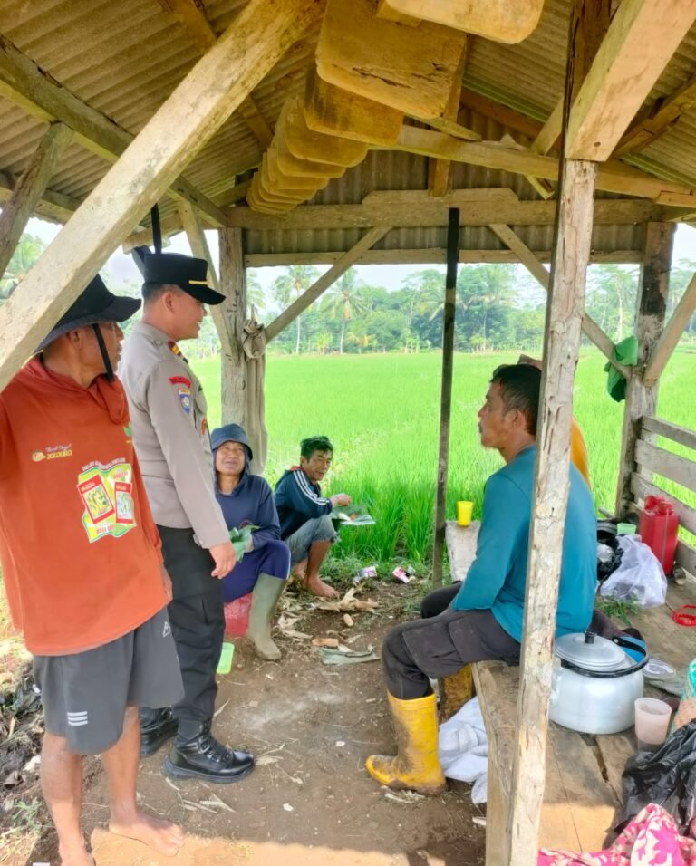 Perkuat Sinergitas, Polsek Cikoneng Koorkom Kamtibmas Bersama Poktan Gemaripah