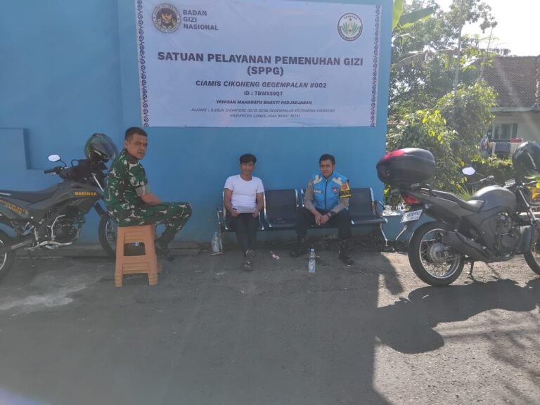 Perkuat Sinergitas, Polsek Cikoneng Polres Ciamis Koorkom Kamtibmas ke Warga Cikanyere