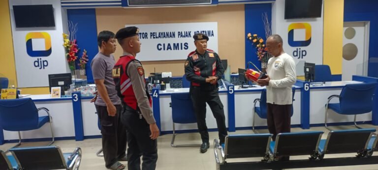 Patroli Biru Sat Samapta Polres Ciamis Tingkatkan Pengamanan Objek Vital di Kawasan Kantor Pelayanan Pajak