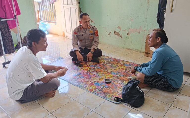 Perkuat Sinergitas, Polsek Cikoneng Koorkom Kamtibmas Bersama Tokoh Pemuda Sukasenang