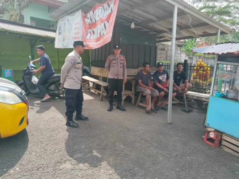 Cipkon Kamtibmas, Tiga Personel Polsek Kawali Patroli KRYD Sapa Warga Saat Siang