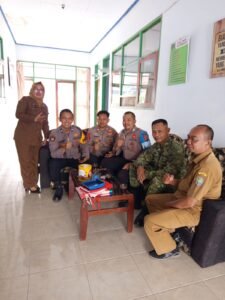 Jaga Harkamtibmas, Polsek Pamarican Pantau Kelulusan Siswa Kelas IX di Kecamatan Pamarican