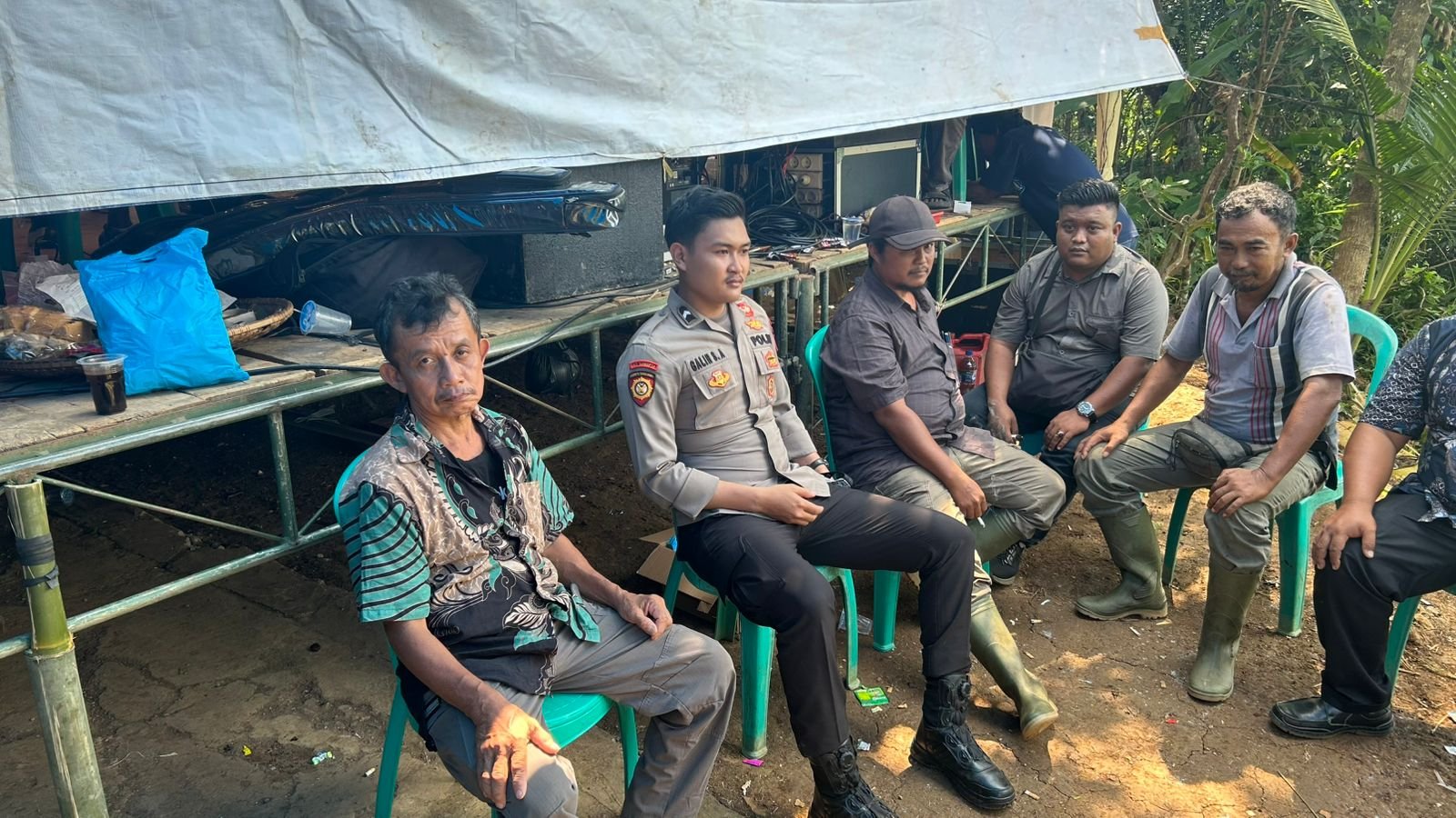 Perkuat Sinergitas, Polsek Cisaga Koorkom Kamtibmas di Acara Warga Sukaluyu