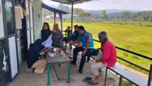 Perkuat Sinergitas, Polsek Panjalu Polres Ciamis Koorkom ke Warga Neglasari