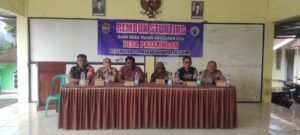 Dukung Program Pemerintah, Polsek Lakbok Ikuti Rembug Stunting di Desa Padaringan