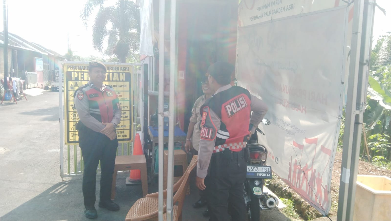Sat Samapta Polres Ciamis Tingkatkan Patroli Dialogis di Perum Palm Garden untuk Jaga Keamanan Lingkungan Permukiman